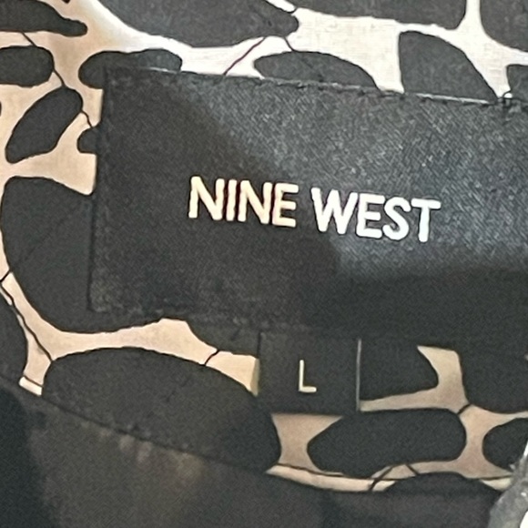 Nine West Vest Women’s Large Puffer black white pattern silver Snap buttons - Picture 3 of 9